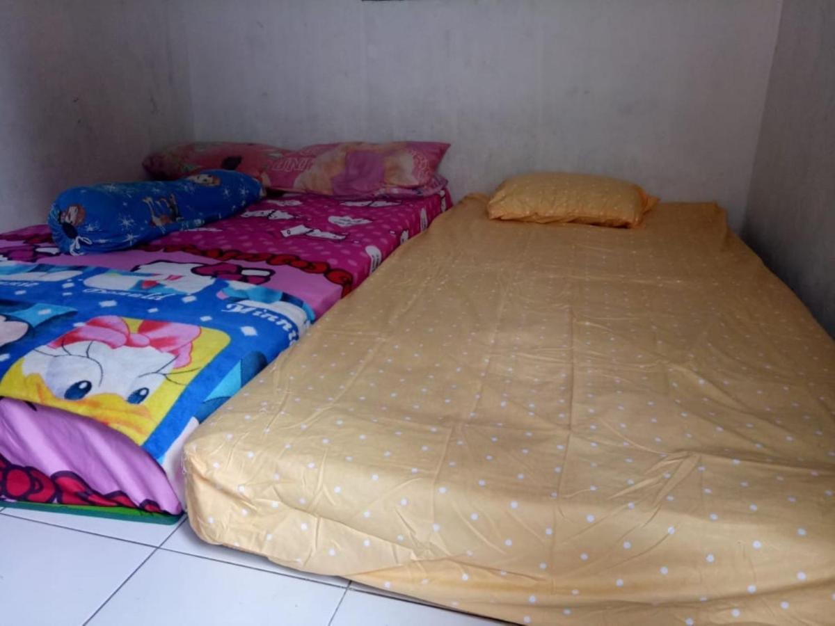 Ratu Guesthouse Sleman  Extérieur photo