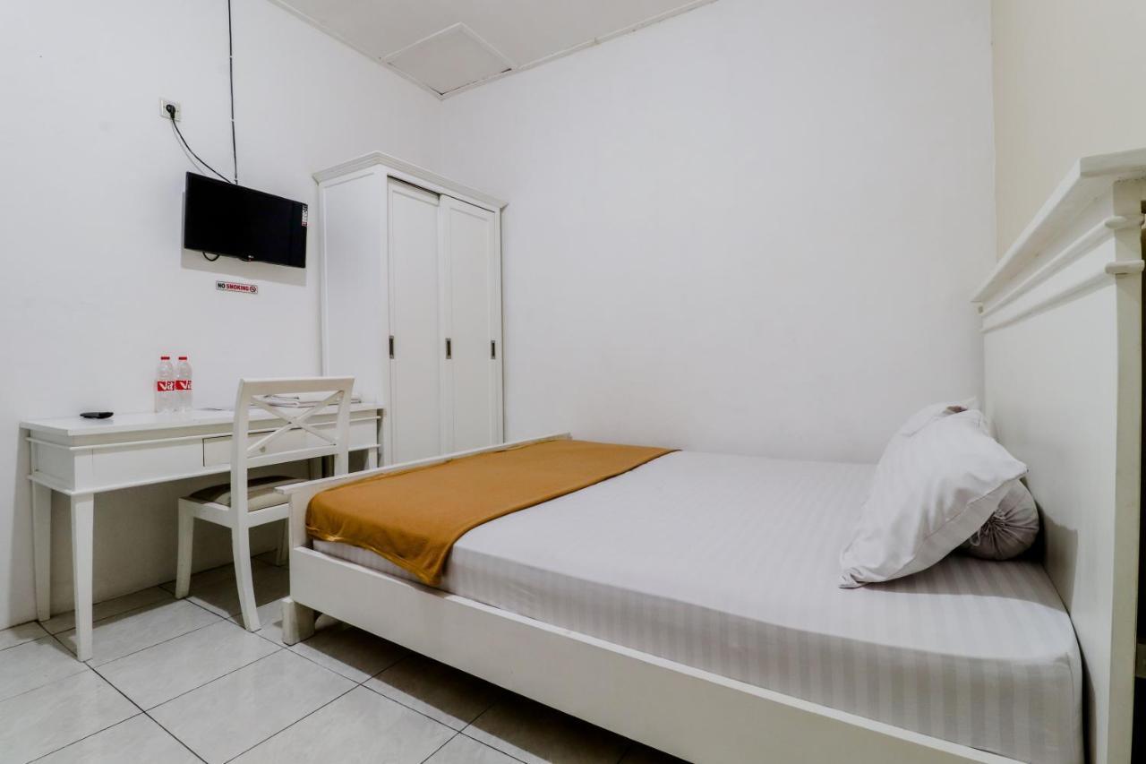 Ratu Guesthouse Sleman  Extérieur photo